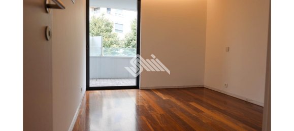 3 bedrooms Apartment in Porto, Portugal No. 132203 9