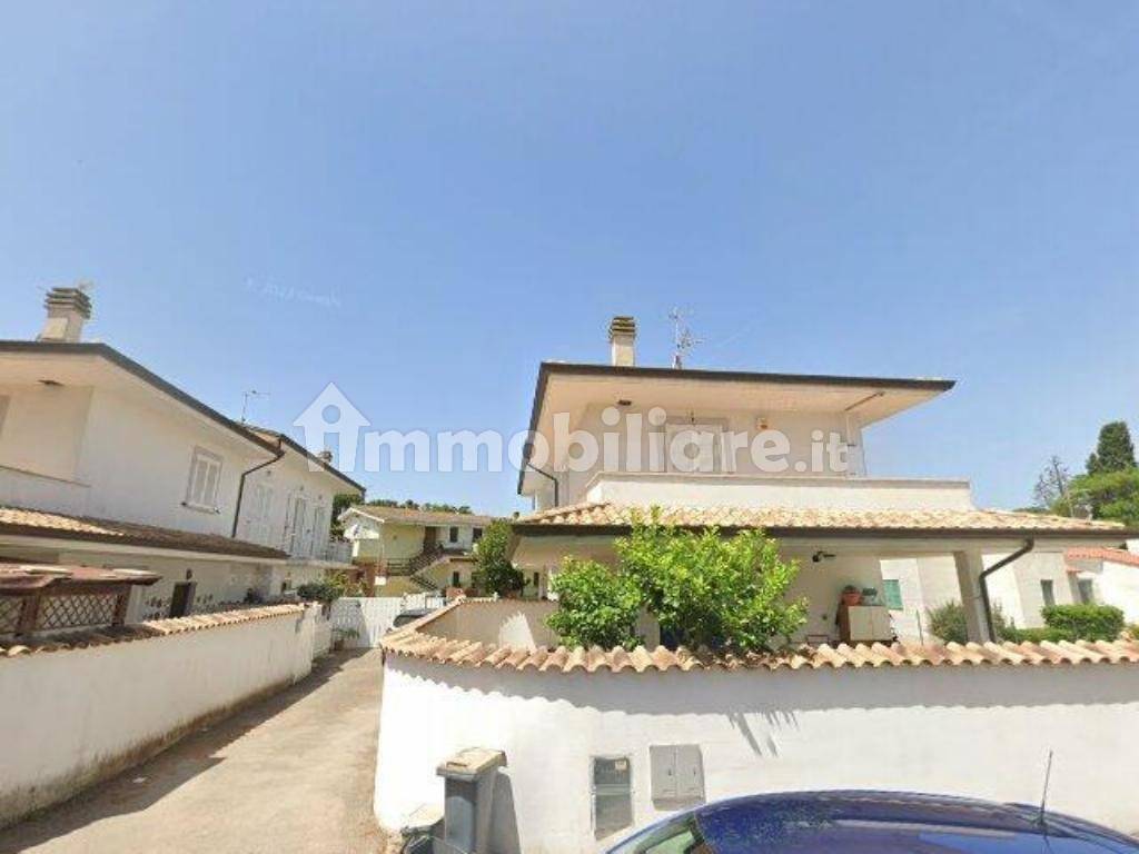 2 bedrooms Apartment in Anzio, Italy No. 207606