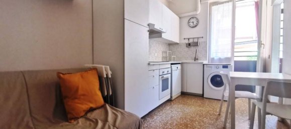 1 bedroom Apartment in Milan, Italy No. 323695 2