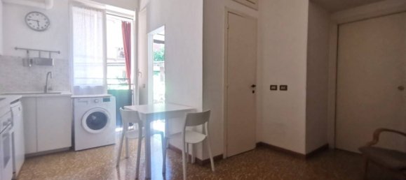 1 bedroom Apartment in Milan, Italy No. 323695 9