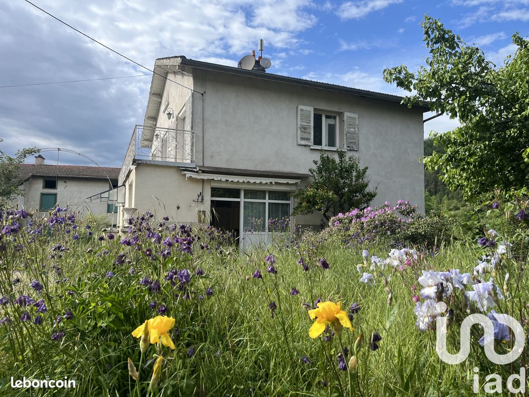 Дом с 5 комнатами в Сай-су-Кузан, Франция № 206061