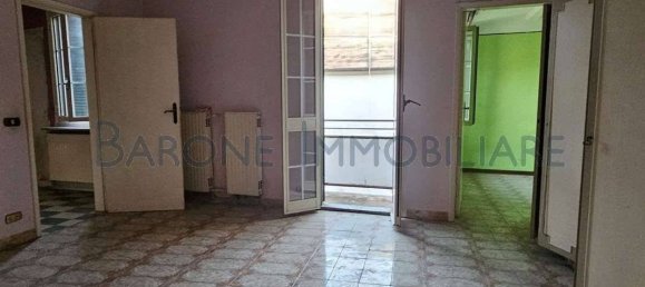 1 bedroom Apartment in Carrara, Italy No. 99766 9