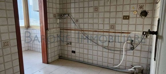 1 bedroom Apartment in Carrara, Italy No. 99766 7