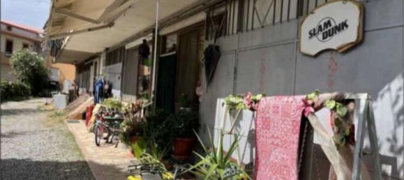 5 rooms Apartment in Zagarise, Italy No. 184704 43