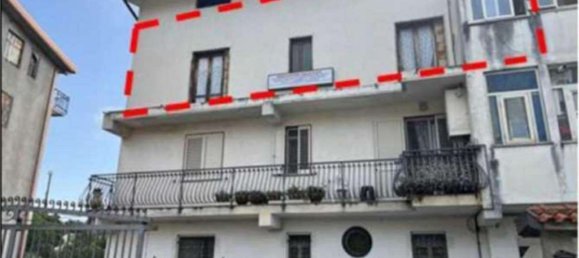 5 rooms Apartment in Zagarise, Italy No. 184704 5