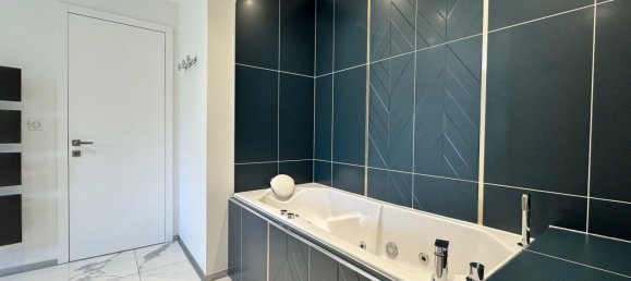 Casa de 4 dormitorios en Bondoufle, France No. 344795 17