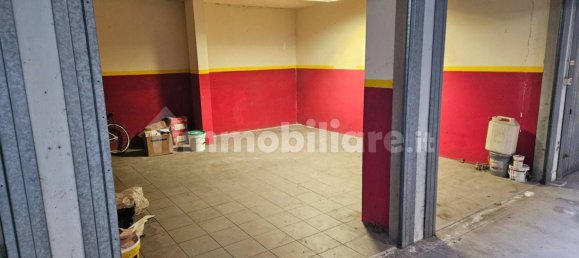 27m² Garage in Turin, Italy No. 330912 4