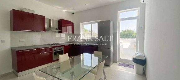 2 غرف نوم طابقين في Paola, Malta رقم 11100 8