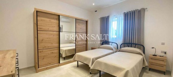 2 غرف نوم طابقين في Paola, Malta رقم 11100 12