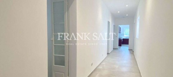 2 غرف نوم طابقين في Paola, Malta رقم 11100 5