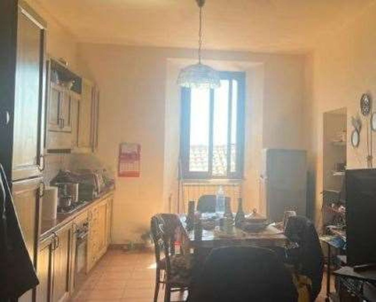  مرآب في Montecosaro, Italy 121متر مربع رقم 285173