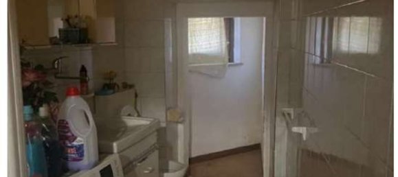  مرآب في Montecosaro, Italy 121متر مربع رقم 285173 17