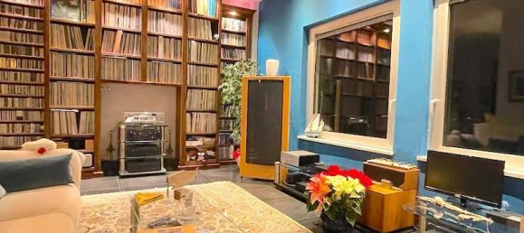 2 bedrooms Apartment in Livorno, Italy No. 129521 11