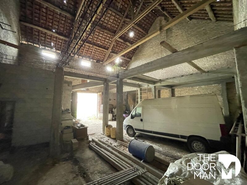 Studio in Chaumont, France, Nr. 73232