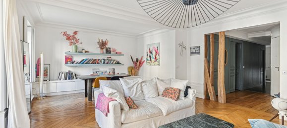 2 bedrooms Apartment in Paris, France No. 108219 4