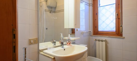 Apartamento T2 em Ardea, Italy N.º 323040 32