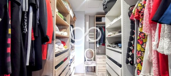 5 bedrooms Villa in Saint-Bres, France No. 294456 7