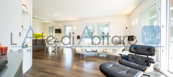 2 bedrooms Apartment in Rimini, Italy No. 329509 4