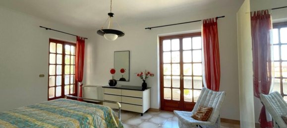 3 غرف نوم فيلا في Colle San Magno, Italy رقم 55592 28