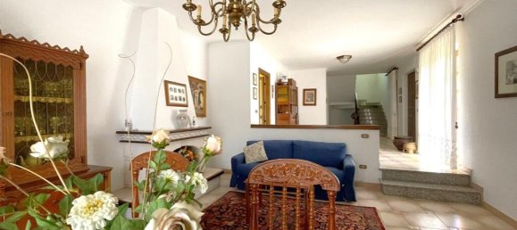 3 غرف نوم فيلا في Colle San Magno, Italy رقم 55592 2