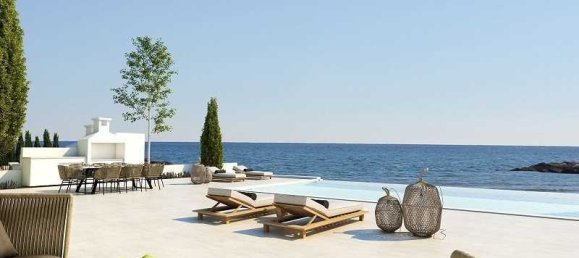 6 bedrooms House in Pervolia, Cyprus No. 10655 4