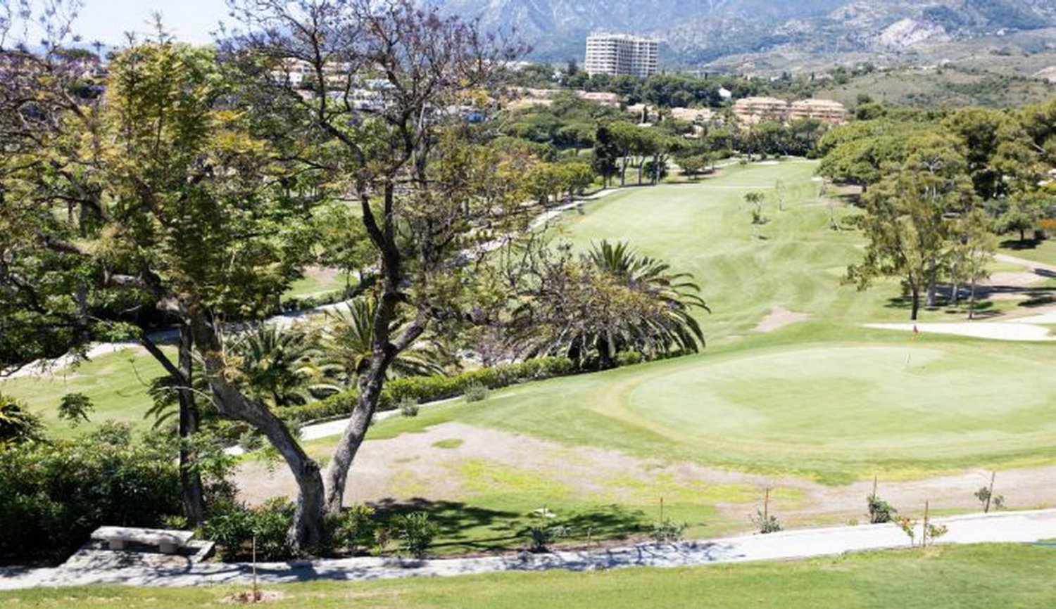 Квартира с 3 спальнями в Марбелья, Испания № 102434