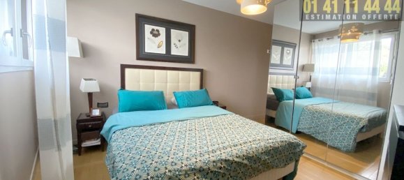 Apartamento de 3 dormitorios en Asnieres-sur-Seine, France No. 182294 7