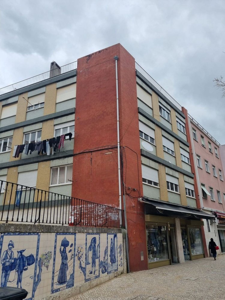 2 bedrooms Apartment in Lisbon, Portugal No. 189851