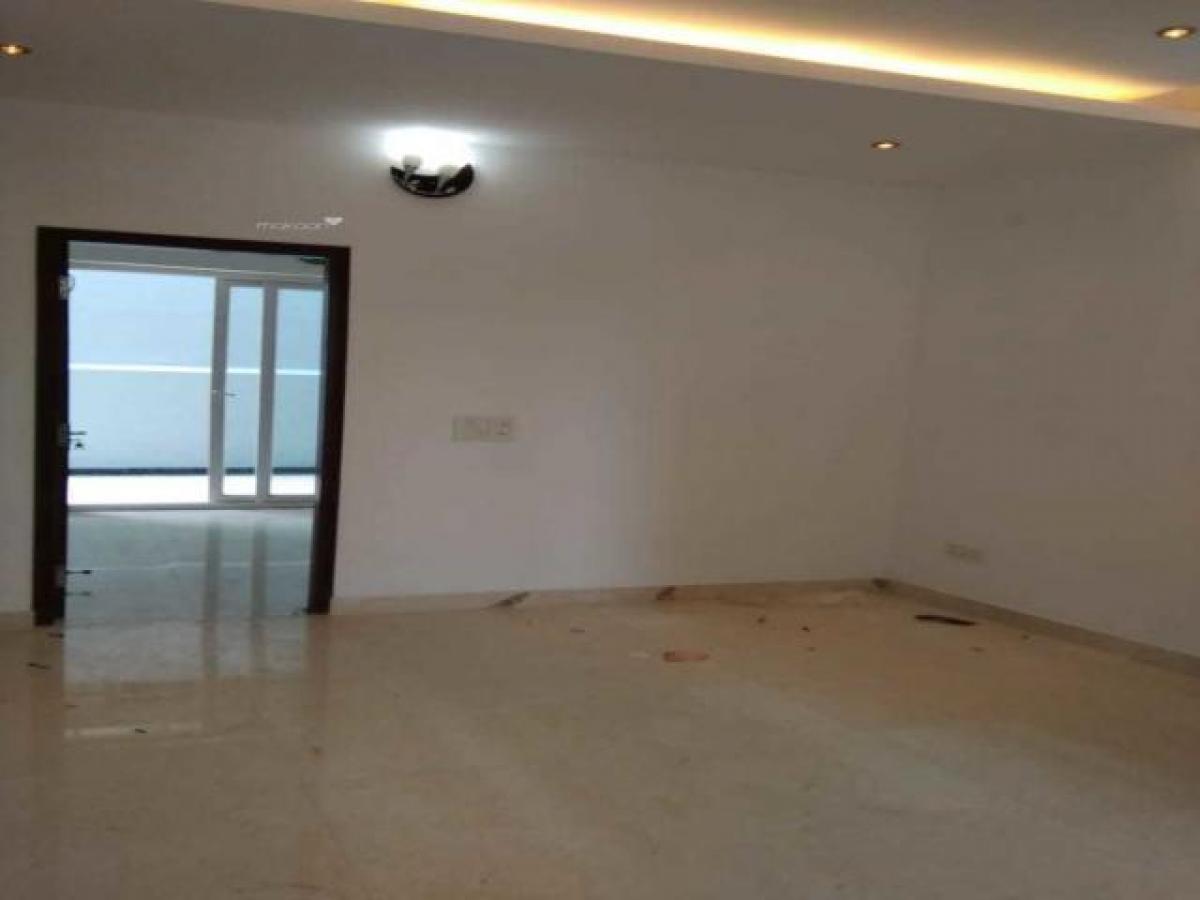 2 bedrooms House in Gurgaon, India No. 2376