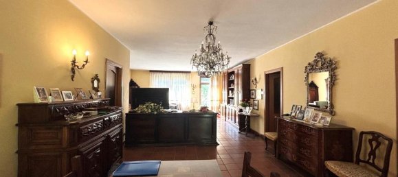 3 bedrooms Villa in Forno Canavese, Italy No. 263392 2