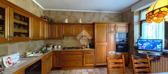 3 bedrooms Villa in Forno Canavese, Italy No. 263392 4