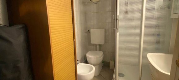 Estudio en Campi Bisenzio, Italy No. 89507 8