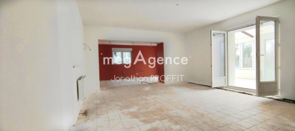 4 bedrooms House in Bois-de-Cene, France No. 111388 4