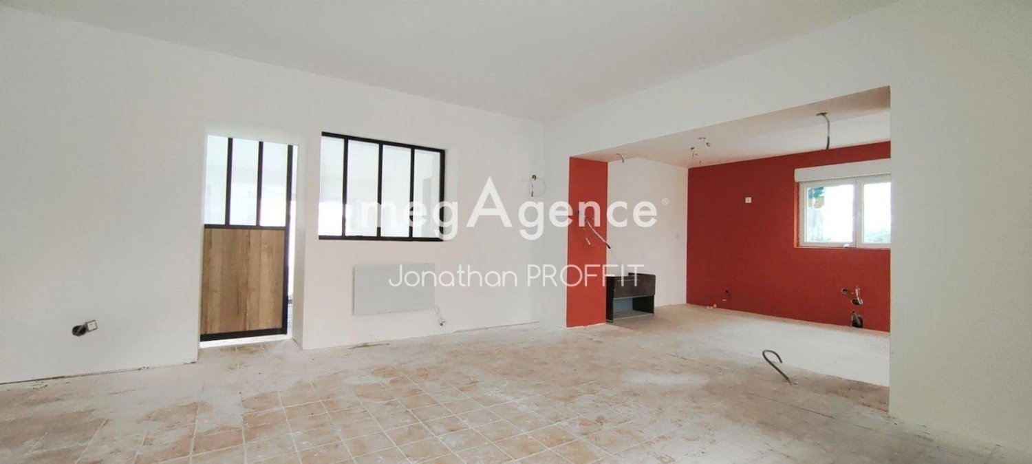 4 bedrooms House in Bois-de-Cene, France No. 111388