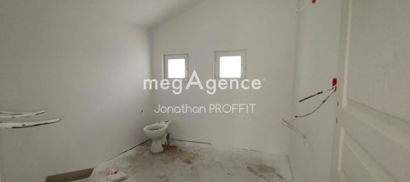 4 bedrooms House in Bois-de-Cene, France No. 111388 10