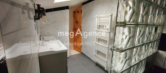 4 bedrooms House in Bois-de-Cene, France No. 111388 17