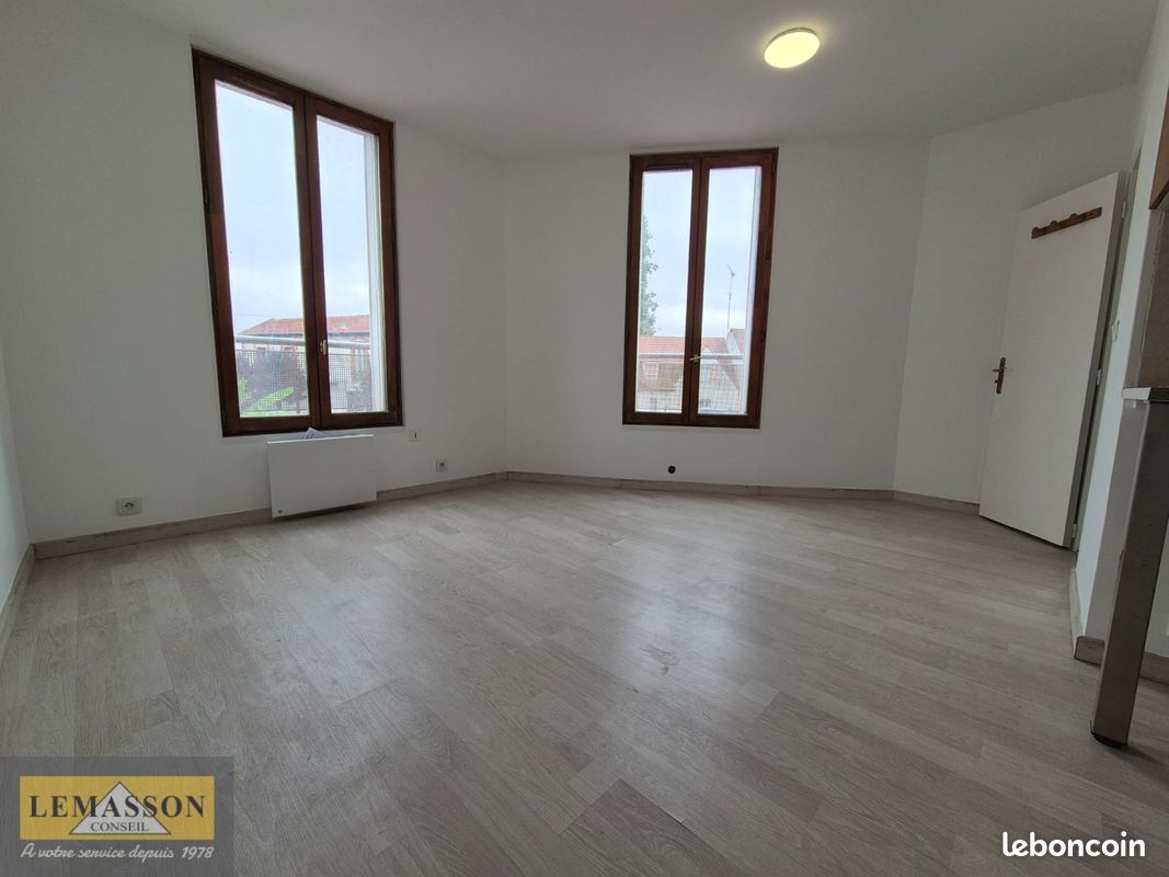 1 غرف نوم شقة في Drancy, France رقم 325594