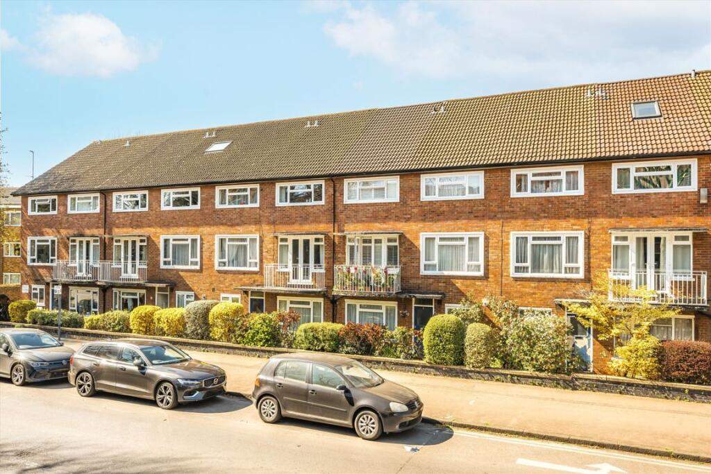 2 bedrooms Apartment in Surbiton, United Kingdom No. 10286