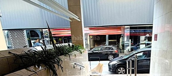 Apartamento de 2 dormitorios en Benidorm, Spain No. 142580 2