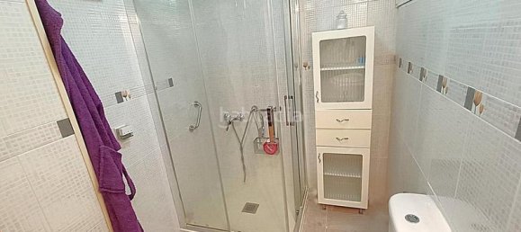 Apartamento de 2 dormitorios en Benidorm, Spain No. 142580 25