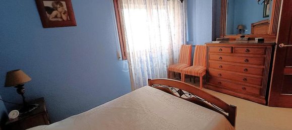 Apartamento de 2 dormitorios en Benidorm, Spain No. 142580 24