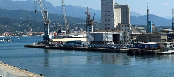 2 Schlafzimmer Wohnung in Savona, Italy, Nr. 316433 23