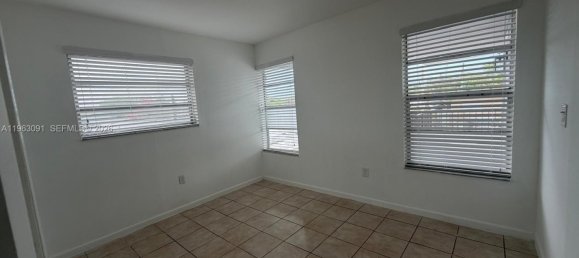 4 chambres villa à louer à Miami, Miami-Dade, Florida, USA № 614464 22