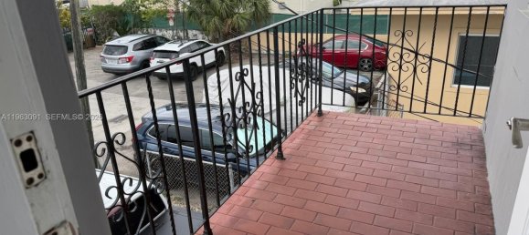 4 chambres villa à louer à Miami, Miami-Dade, Florida, USA № 614464 8