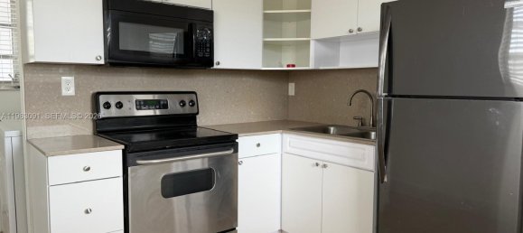 4 chambres villa à louer à Miami, Miami-Dade, Florida, USA № 614464 10
