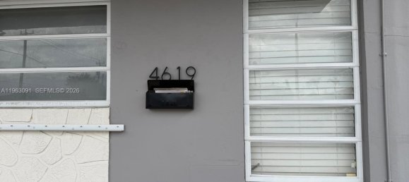 4 chambres villa à louer à Miami, Miami-Dade, Florida, USA № 614464 2