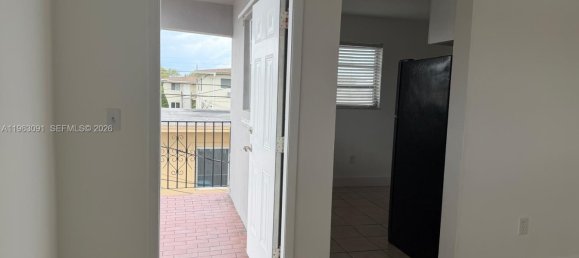 4 chambres villa à louer à Miami, Miami-Dade, Florida, USA № 614464 9