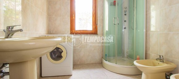 Квартира с 2 комнатами в Флоринас, Италия № 127092 11