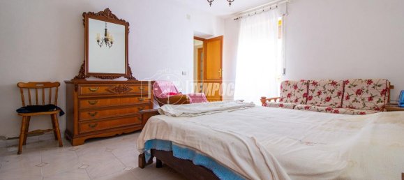 Квартира с 2 комнатами в Флоринас, Италия № 127092 9