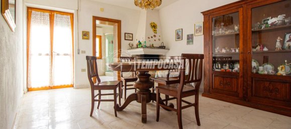 Квартира с 2 комнатами в Флоринас, Италия № 127092 4